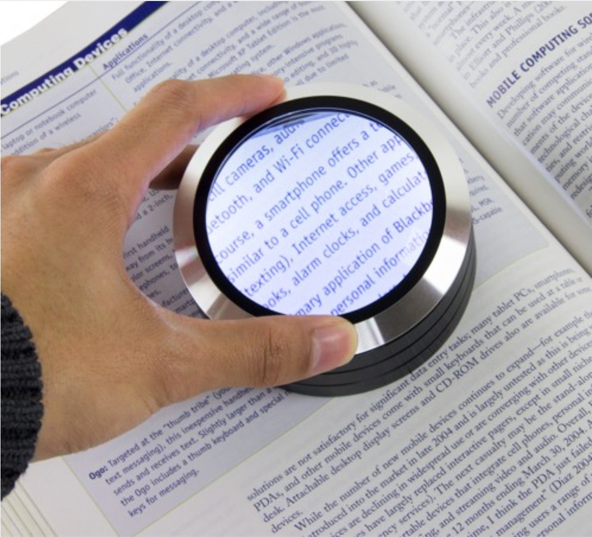 Satechi ReadMate LED Desktop Magnifier